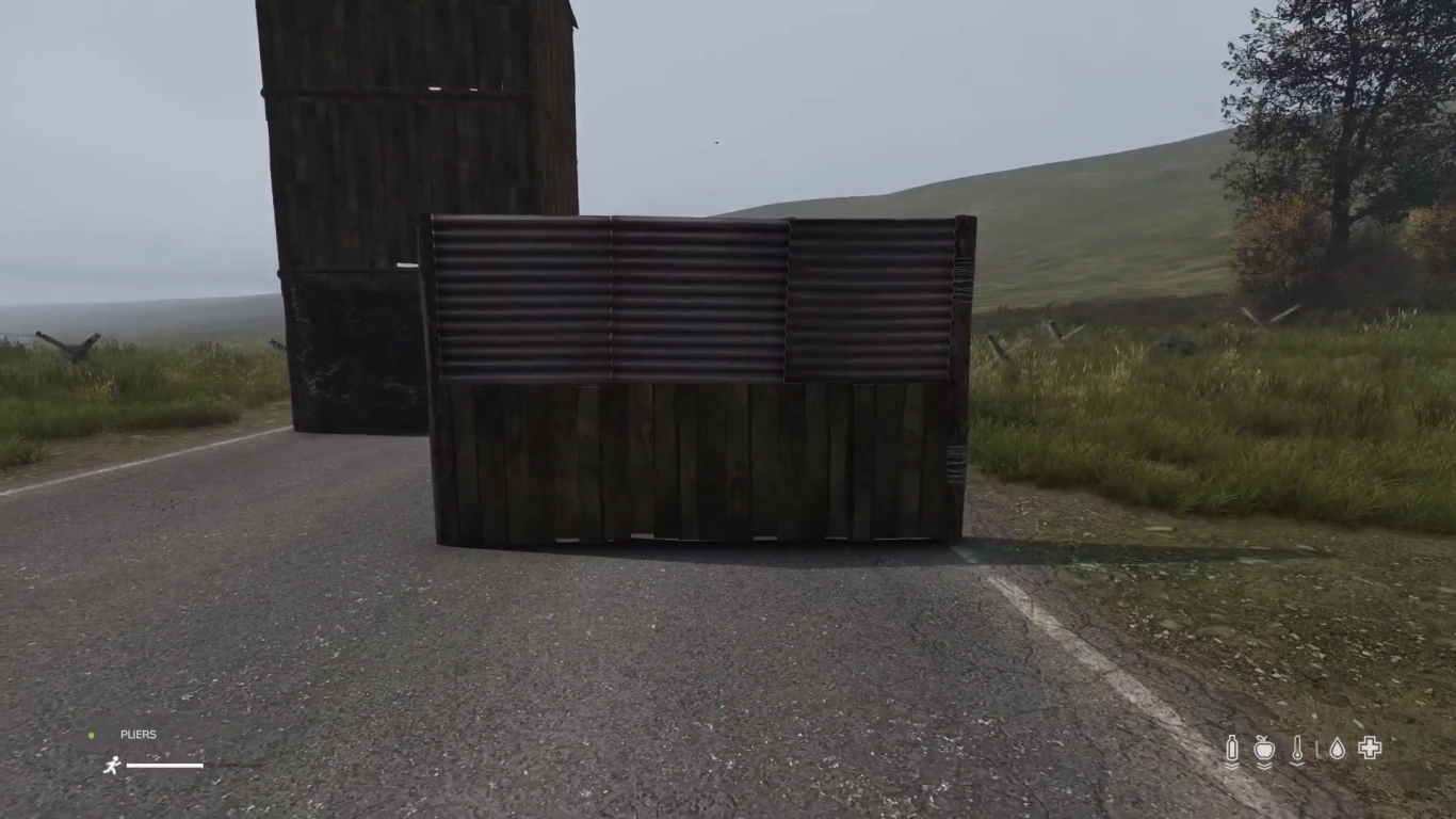 Fence construction as a defense mechanism in DayZ